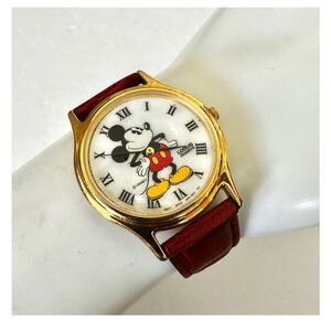 Vintage Disney lorus Quartz mens Mickey Mouse watch